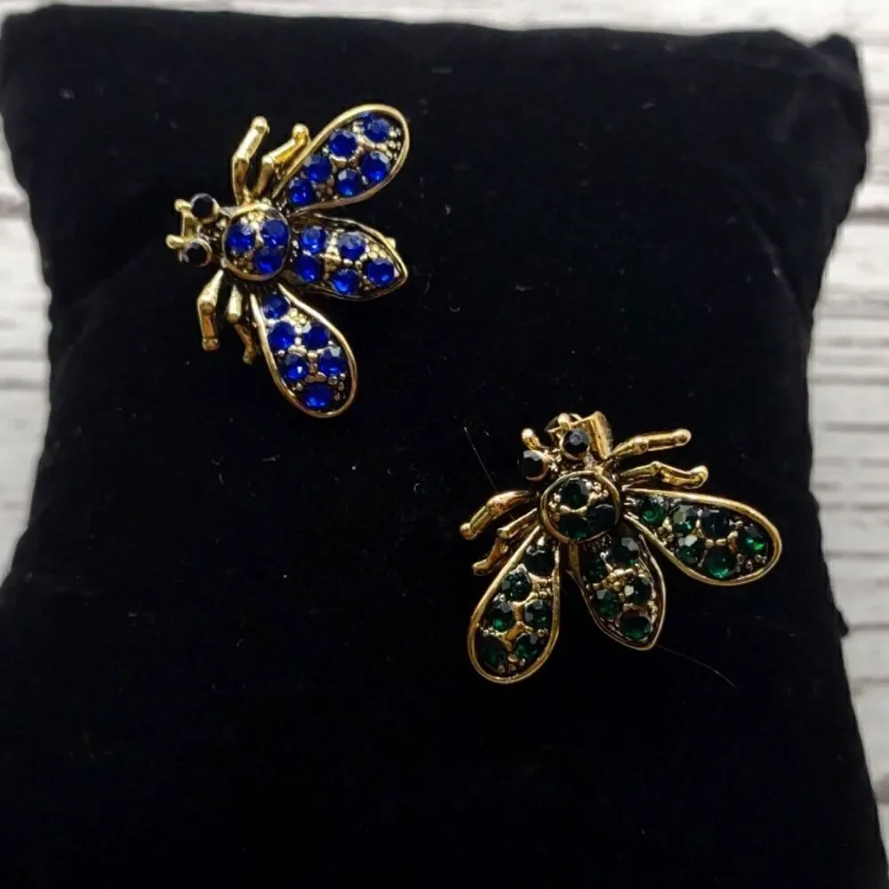 Set of 2 Bee Brooches Pins Rhinestone.  P1